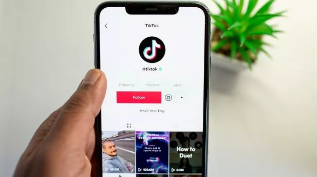 Melihat Video Favorit di TikTok