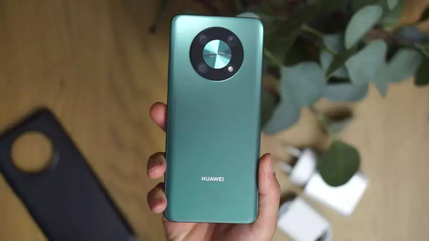 Kekurangan Huawei Nova Y90